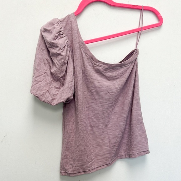 Nation LTD Raine puff sleeve one shoulder tee - Picture 2 of 5